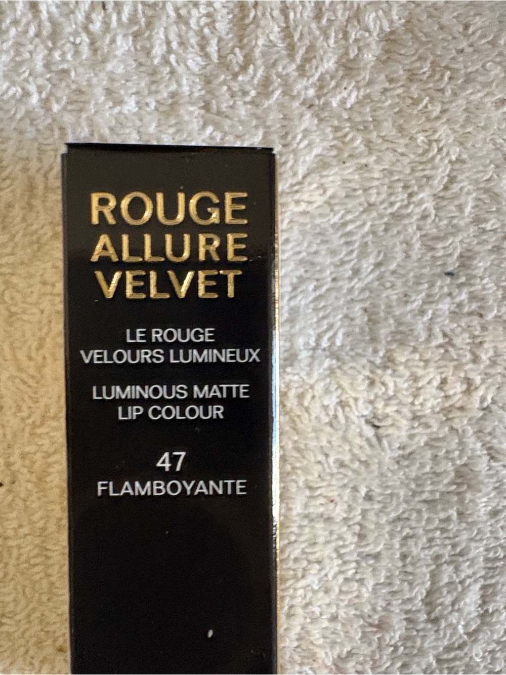CHANEL Rouge Allure Velvet 47 Flamboyante -
